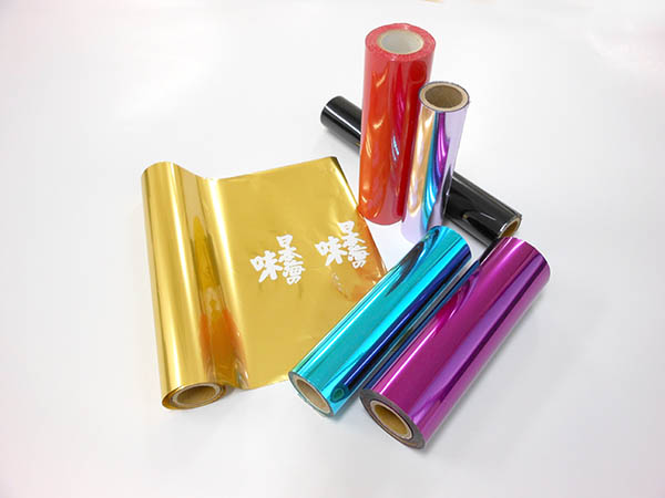 コマガタ 箔押しのロール 箔材 ツヤありの金箔押し