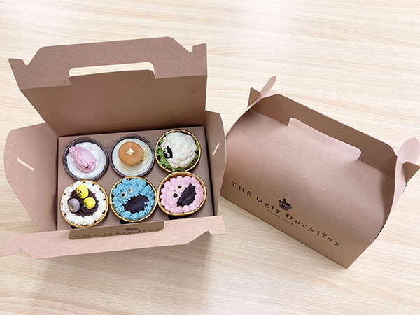 アグリーダックリング様カップケーキ6個入化粧箱