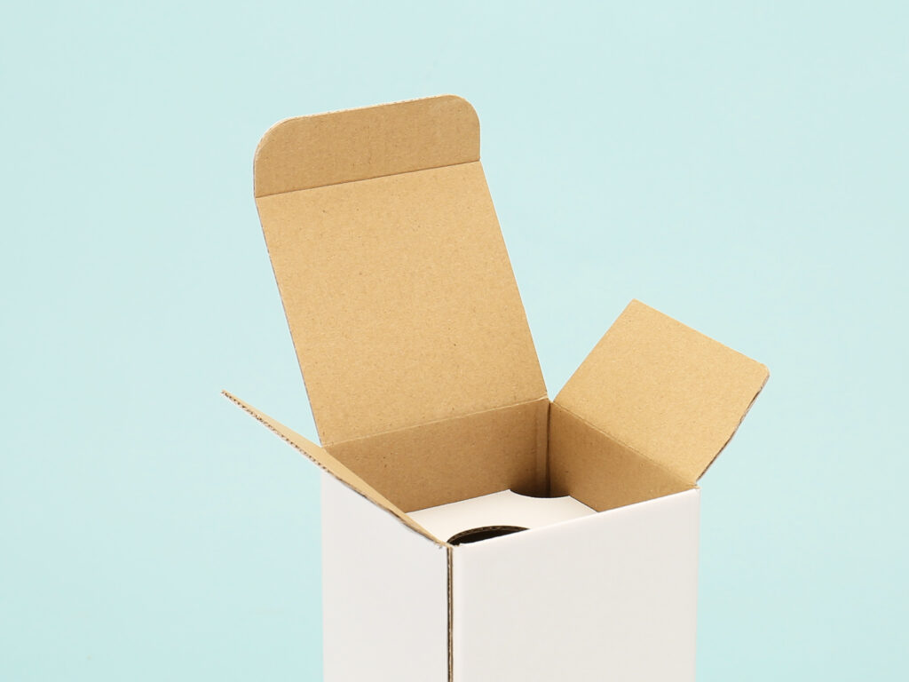 セミオーダー化粧箱 首抑え付 ワンタッチ底 四合瓶 ロックなし