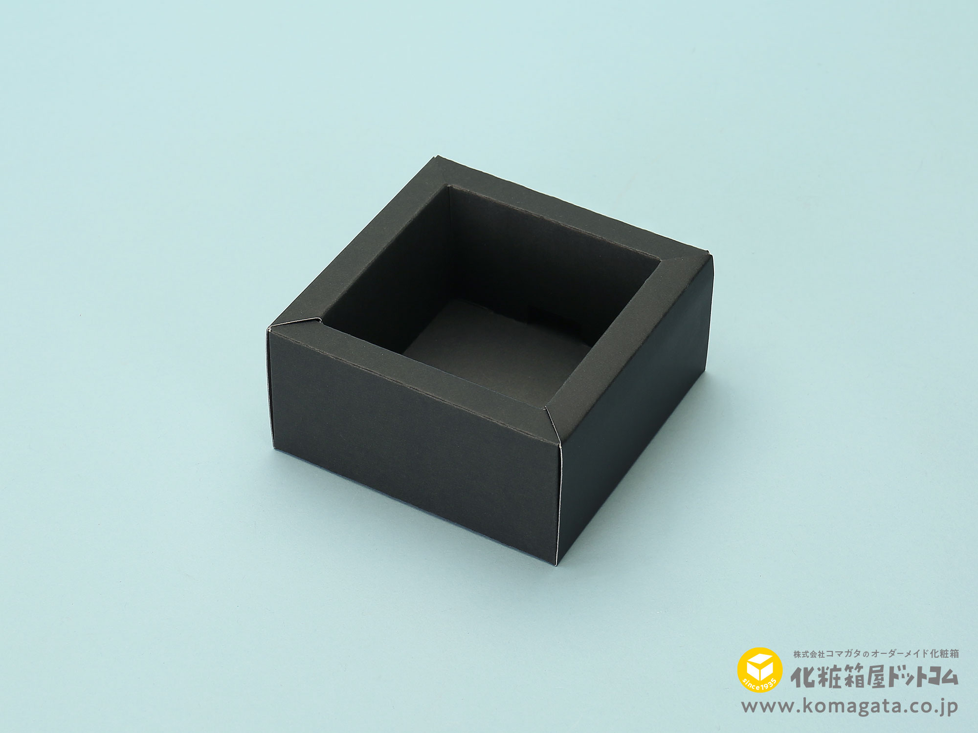 斜めカットの額縁付ギフト箱　
